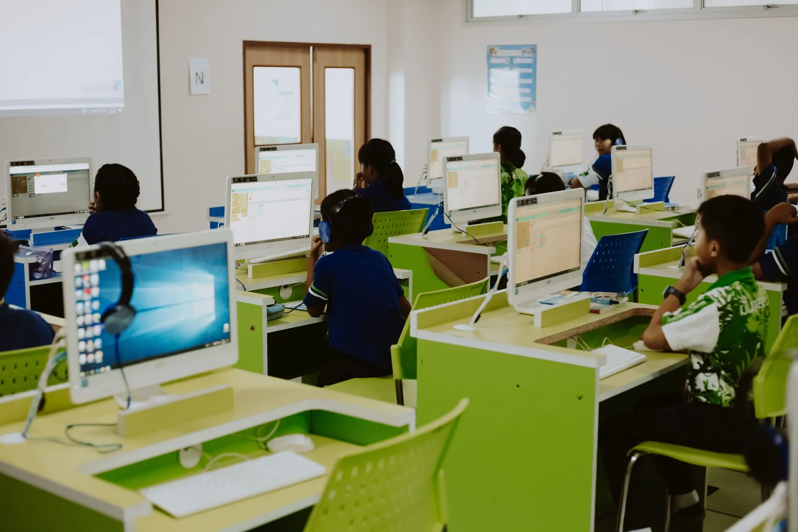 NTUC and IBF Target 100,000 Finance Professionals for AI Upskilling