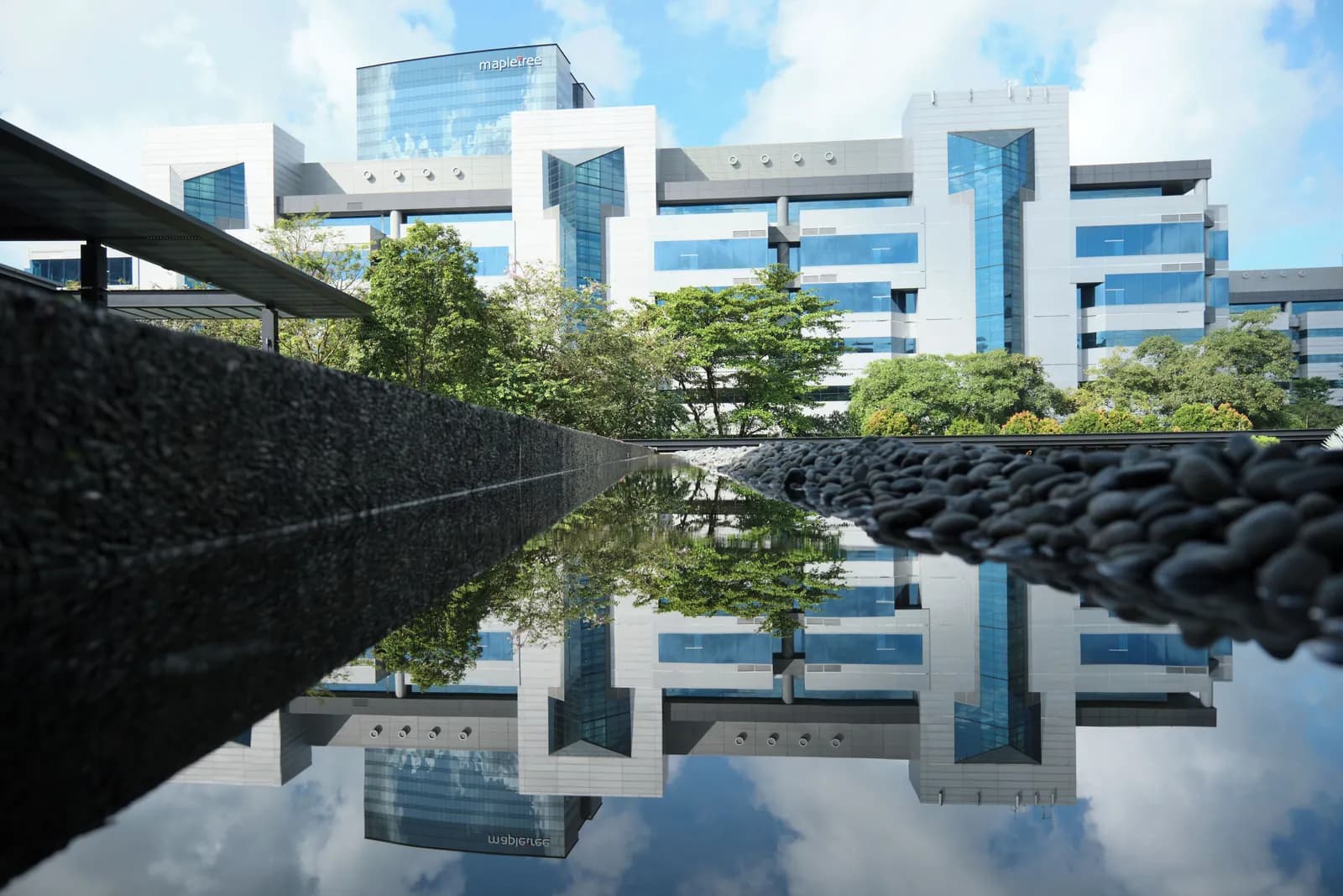 IIT Alumni to Train 1,000 Migrant Workers in AI and Digital Skills in Singapore