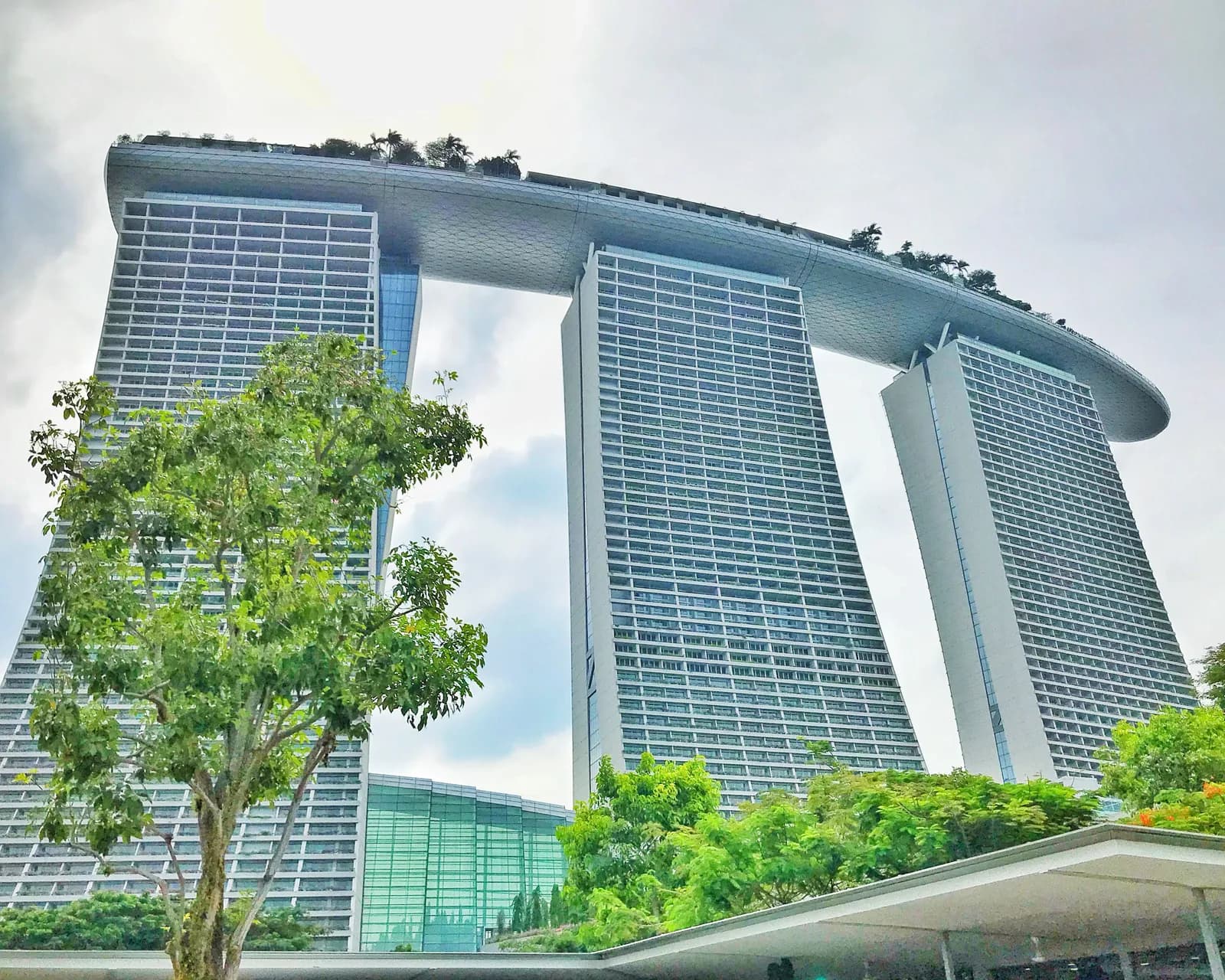 Lightstorm Secures US$300M Debt Facility for AI Superhighway and I-2SEA Subsea Cable